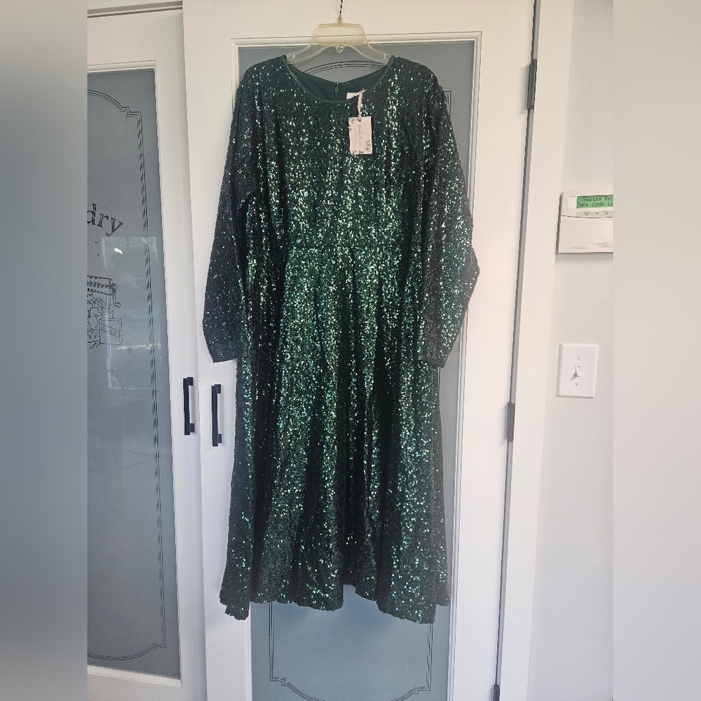 Dainty Jewells Green Sequin Midi Dress